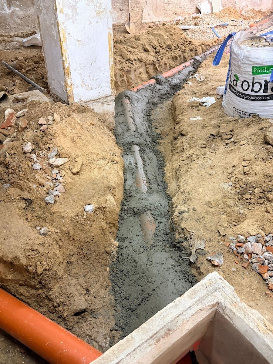 Altos Proyectos - Pocería y desatascos — Desatascos en Puente de Vallecas
