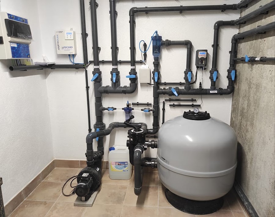 Aqualica Mantenimiento Piscinas Madrid, Reparación y Servicio Técnico Averías — en Boadilla del Monte