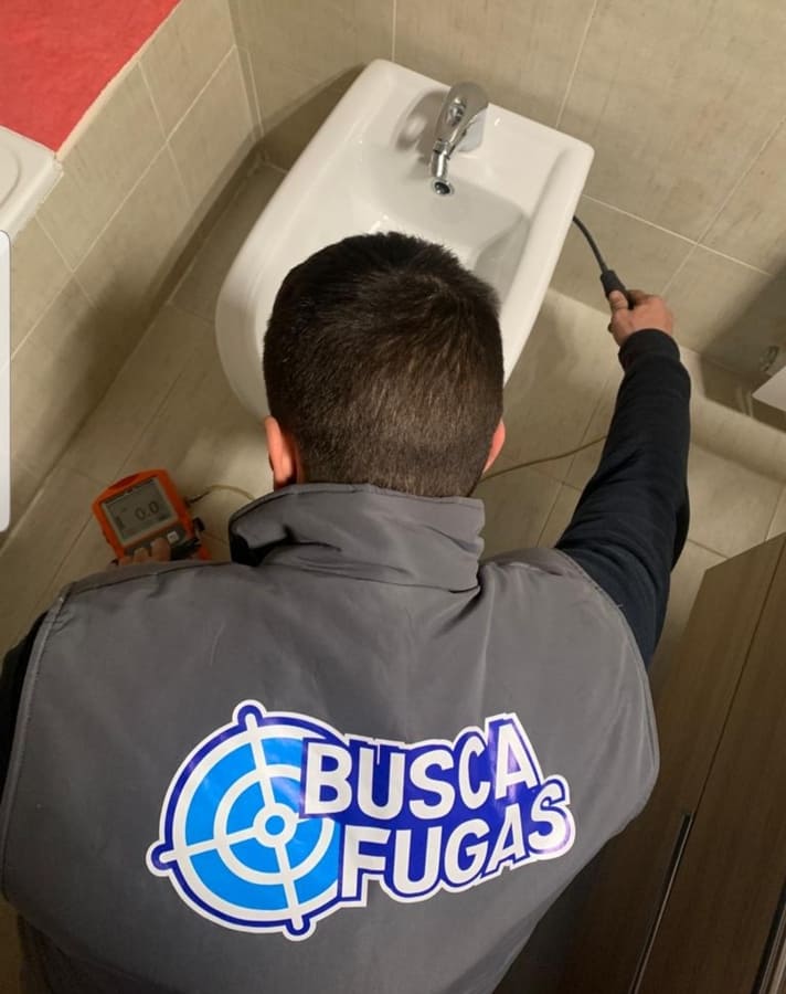 Busca Fugas Madrid | Detección de fugas de agua en hogar, calefacciones y piscinas — en Pinto