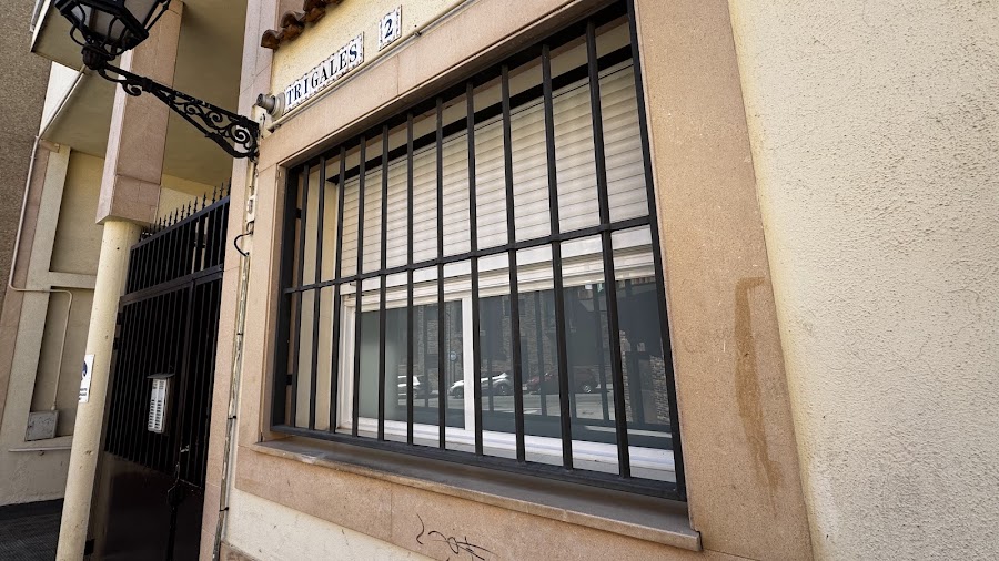 Cerrajería y fabricación Metalhuelva — en Majadahonda