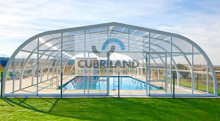 Cubriland cubiertas para piscinas — Piscinas en Chamberí