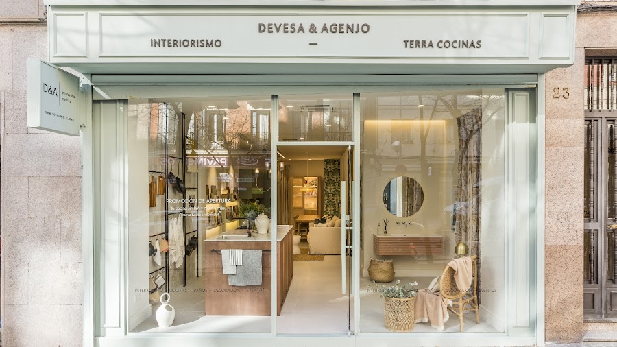 Devesa & Agenjo | Interiorismo & Cocinas | TERRA — Interioristas en Chamberí