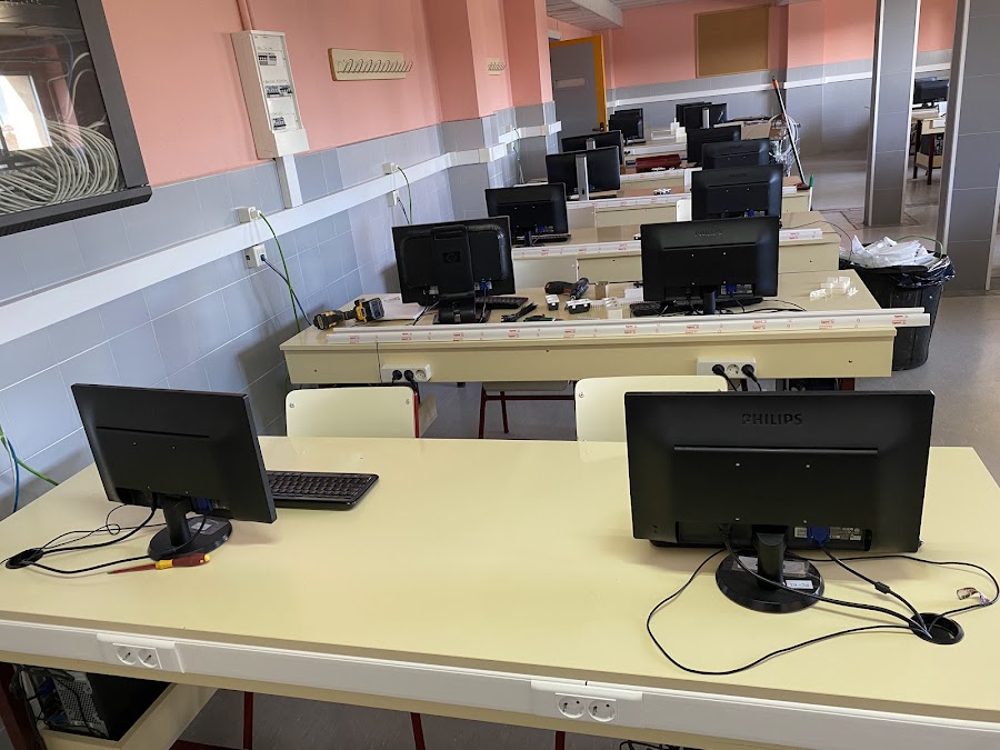 Instalaciones Eléctricas González — electricista en Alcalá de Henares
