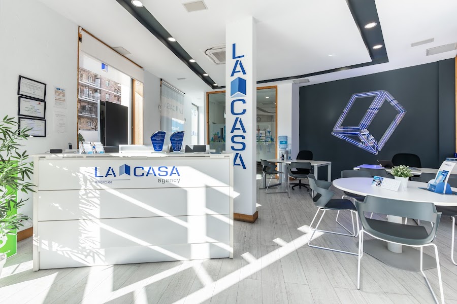 La Casa Agency Arganzuela — inmobiliaria en Madrid