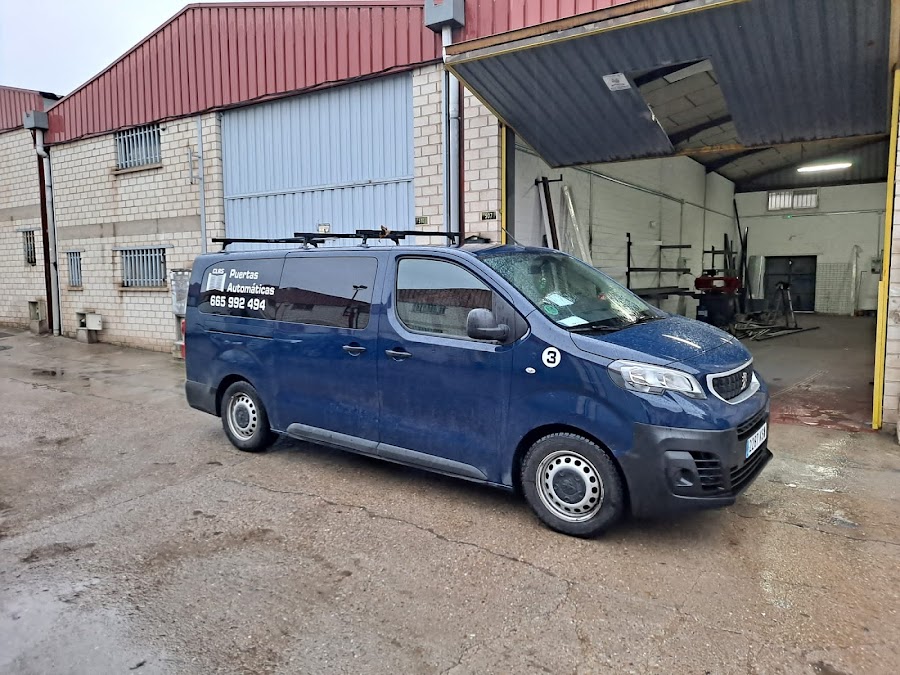 Reparación Puertas Automáticas Majadahonda — puertas seccionales en Madrid