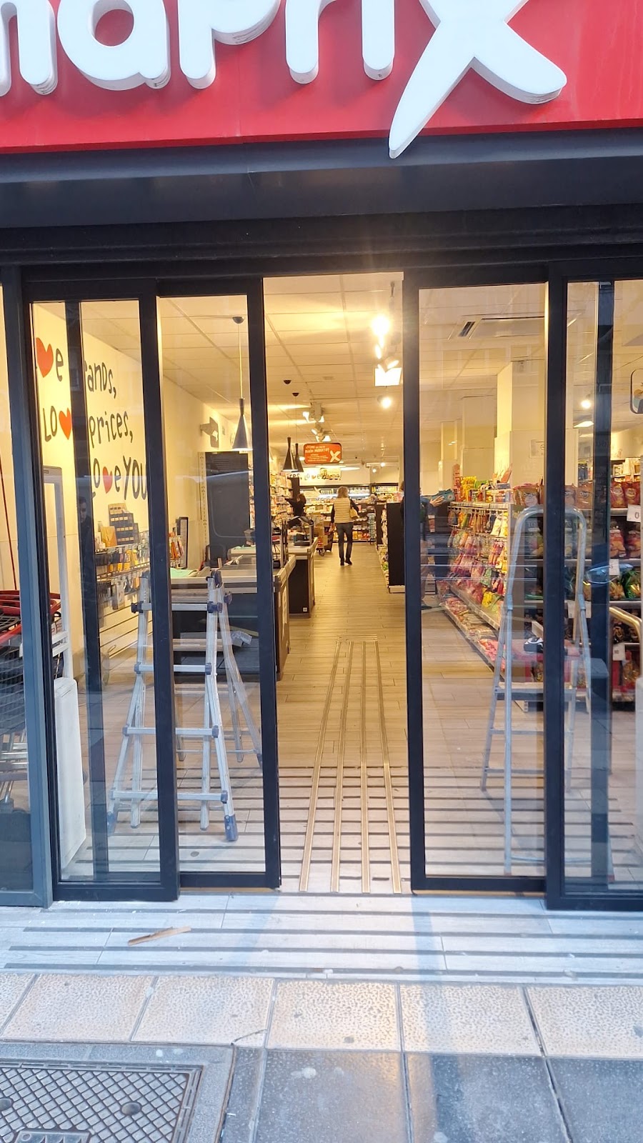Puertas Clas — puertas seccionales en Madrid