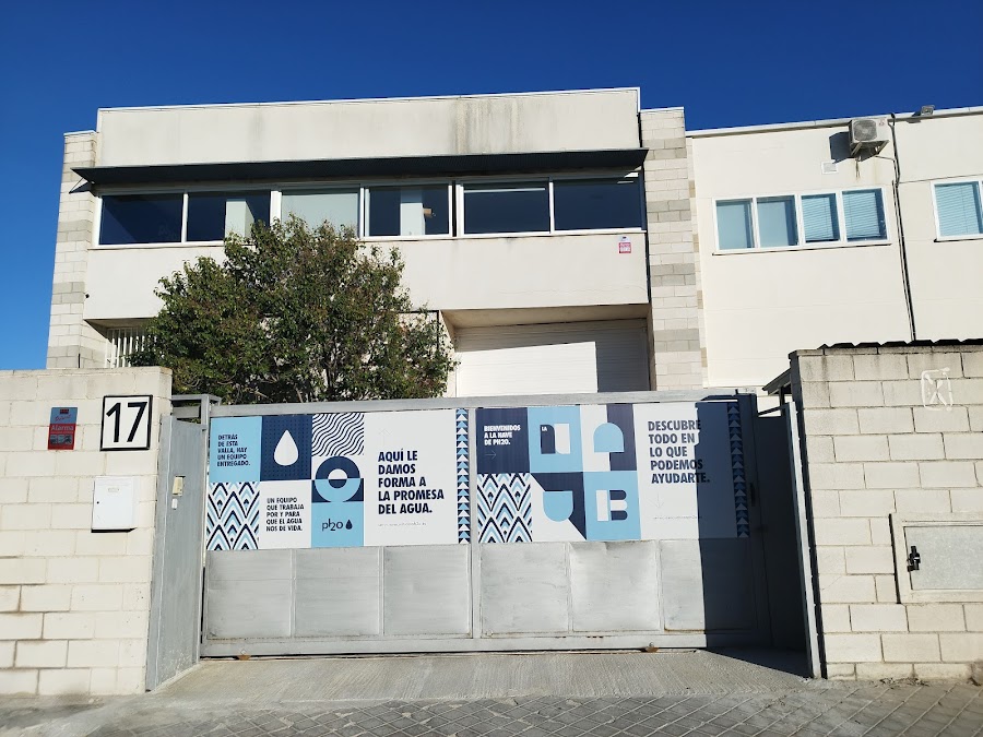 Servicios Acuáticos pH2o. Mantenimiento de Piscinas — en Las Rozas
